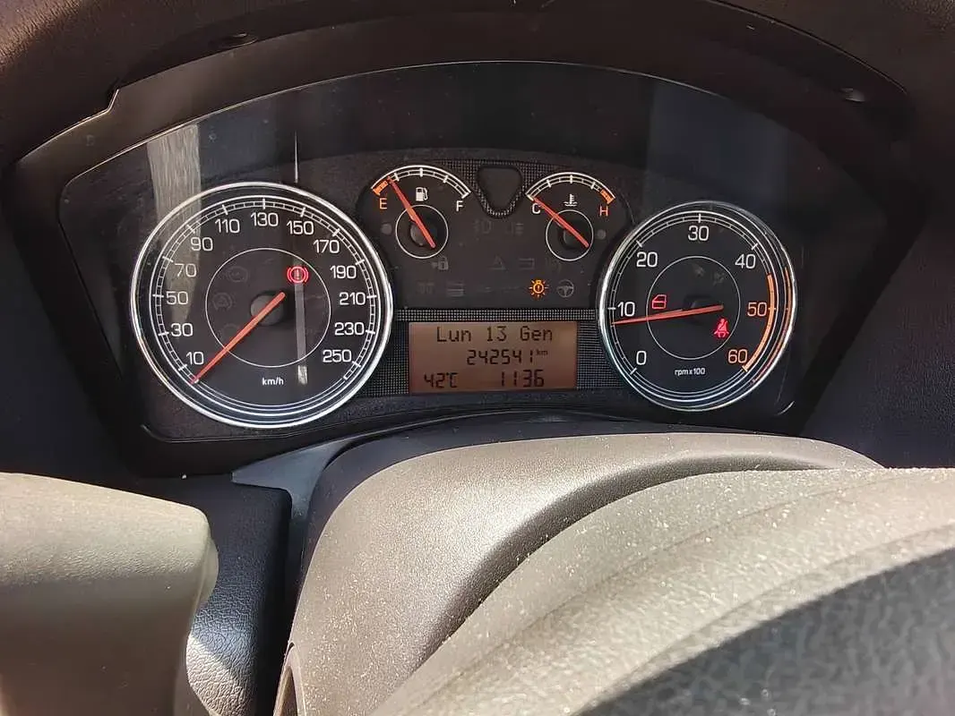 Usata Fiat Croma Emotion 150 CV (110 kW) 2010 Grigio Station wagon