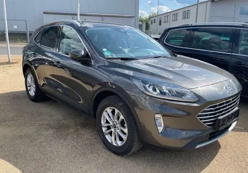 Usata Ford Kuga Titanium 150 CV (110 kW) 2020 Grigio SUV
