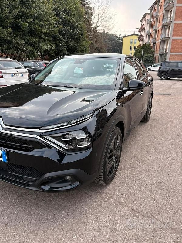 Usata Citroën C4 Feel 131 CV (96 kW) 2023 Nero SUV