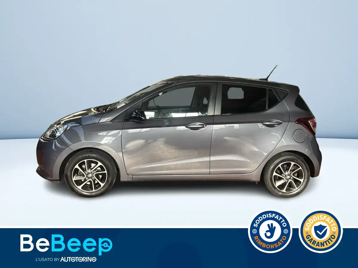 Usata Hyundai i10 65 CV (47 kW) 2021 Grigio metallizzato Utilitaria