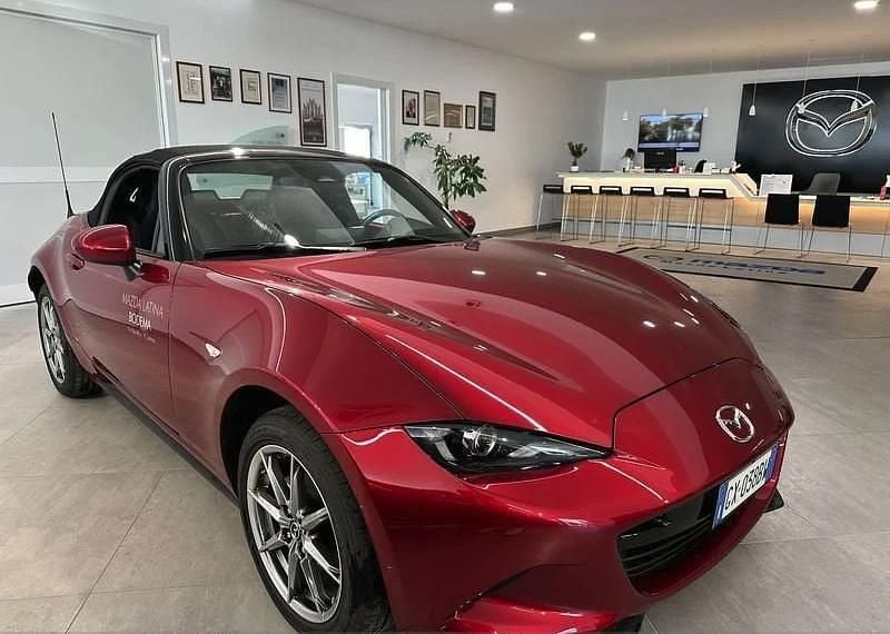 Usata Mazda MX5 132 CV (97 kW) 2025 Soul red crystal Cabrio