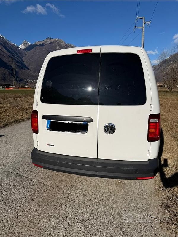Usata VW Caddy 122 CV (89 kW) 2018 Monovolume