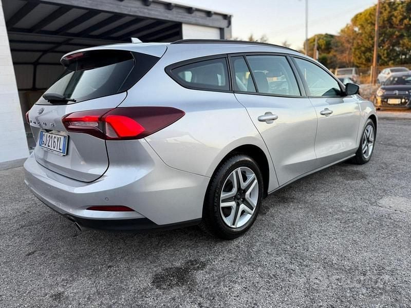 Usata Ford Focus Active X 120 CV (88 kW) 2022 Grigio Station wagon