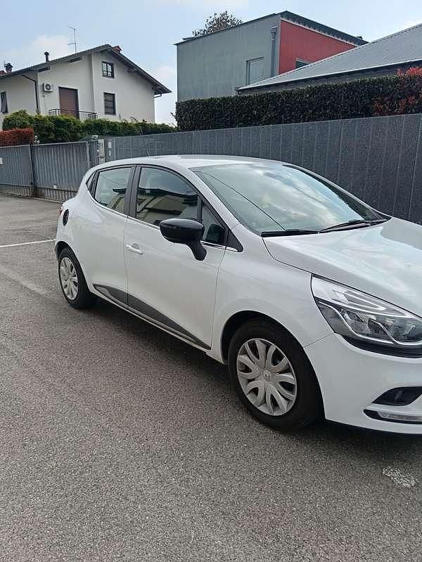 Usata Renault Clio IV 64 CV (47 kW) 2016 Bianco Berlina