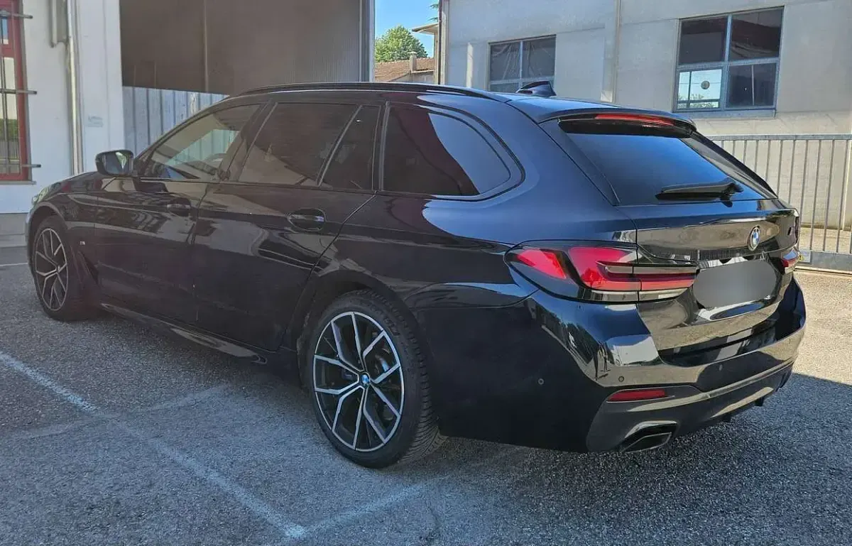 Usata BMW 540 M Sport 333 CV (244 kW) 2024 Blu/azzurro Station wagon