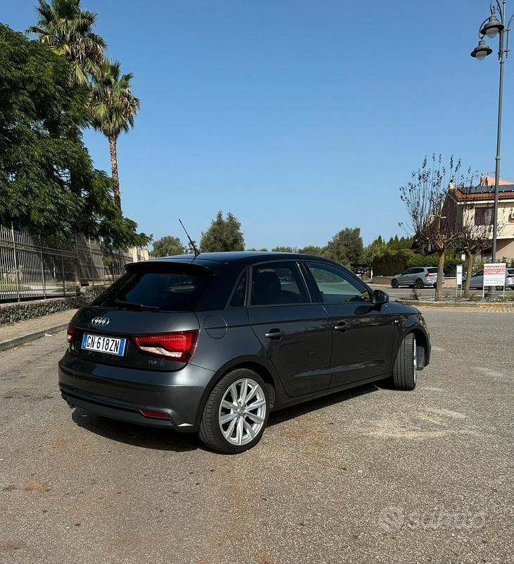Usata Audi A1 90 CV (66 kW) 2018 Grigio Utilitaria