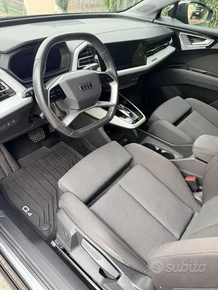 Usata Audi Q4 e-tron Business 69 kW (95 CV) 2021 Nero SUV