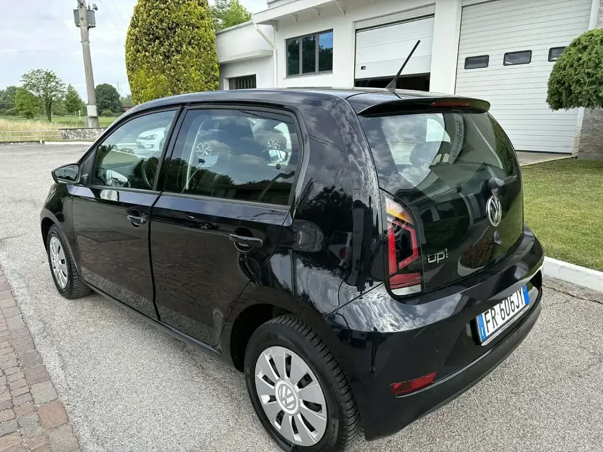 Usata VW up! Move 60 CV (44 kW) 2018 Nero perla met Utilitaria