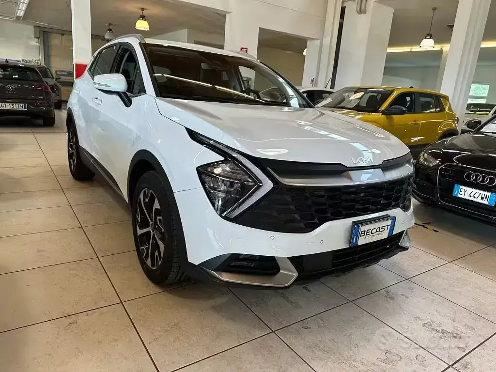 Usata Kia Sportage Style 179 CV (131 kW) 2023 Bianco perlato SUV