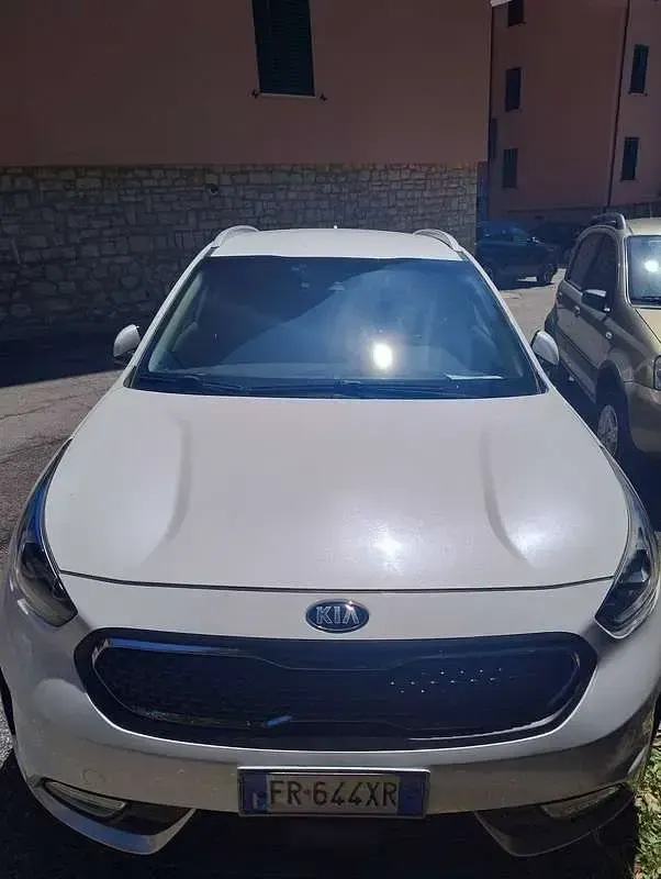 Usata Kia Niro 105 CV (77 kW) 2018 Bianco SUV