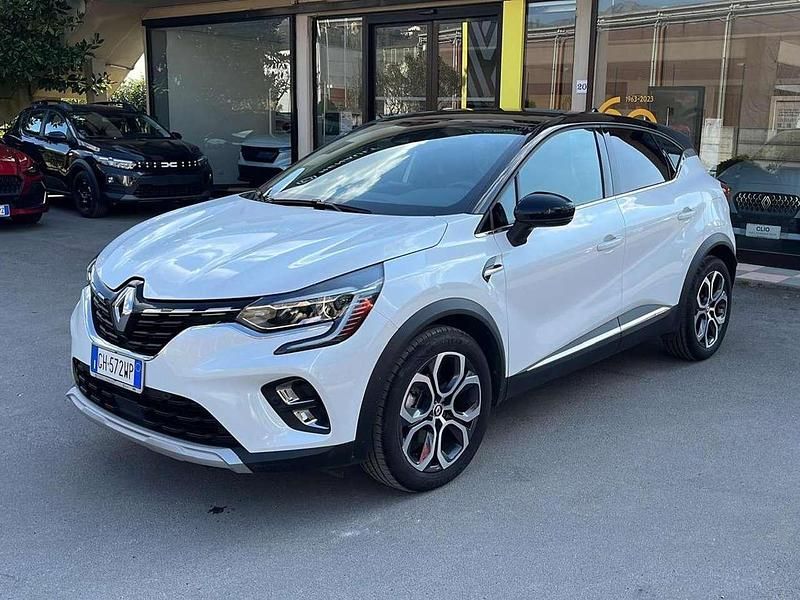 Usata Renault Captur Intens 92 CV (67 kW) 2022 Bianco SUV