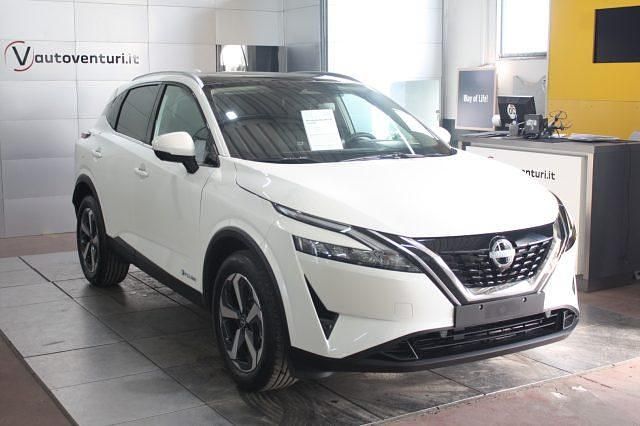 Usata Nissan Qashqai N-Connecta 190 CV (139 kW) 2024 Bianco SUV