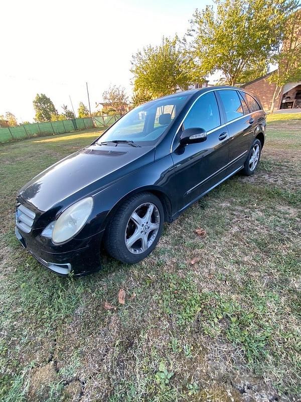 Usata 2007 Mercedes R280 Monovolume | 4300 € - Immagine 1/4