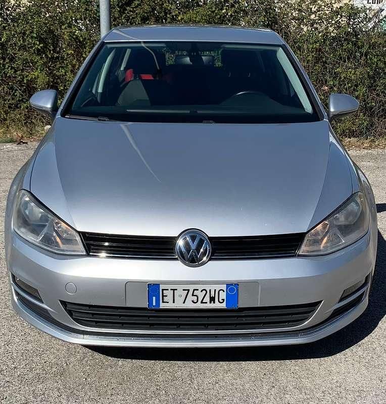 Usata VW Golf VII Comfortline 105 CV (77 kW) 2014 Argento Berlina