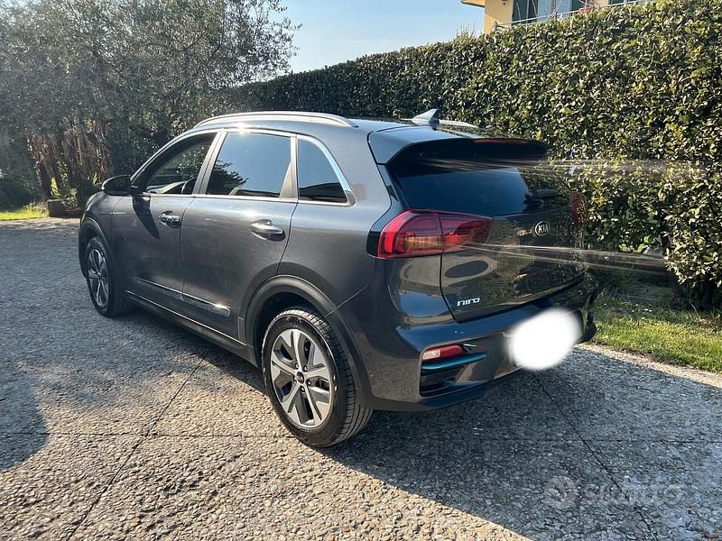 Usata Kia e-Niro Style 150 kW (204 CV) 2020 Grigio SUV
