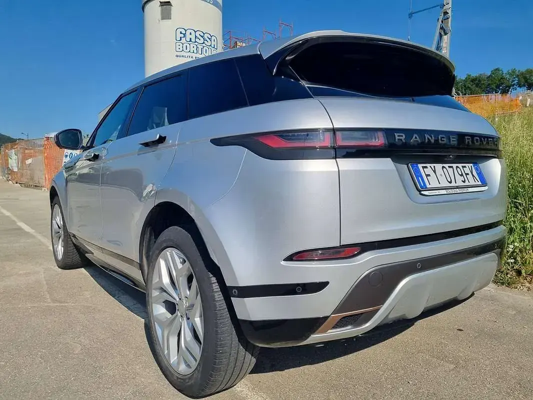 Usata Land Rover Range Rover evoque R-Dynamic 150 CV (110 kW) 2019 Grigio SUV