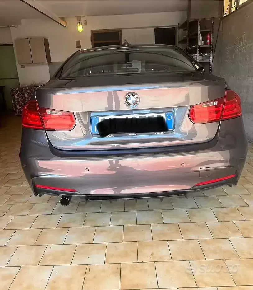Usata BMW 318 143 CV (105 kW) 2013 Grigio Berlina