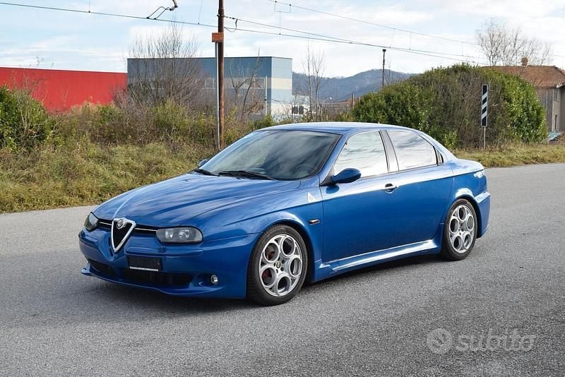 Blu Usata 2004 Alfa Romeo 156 GTA Tre volumi | 25.000 € (Buon prezzo) - Immagine 1/4