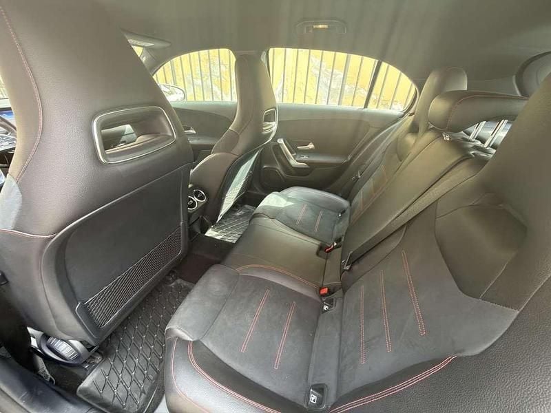 Usata Mercedes A180 Premium 116 CV (85 kW) 2019 Grigio Berlina