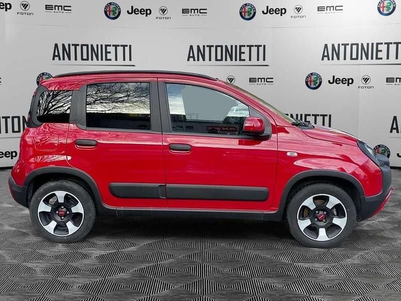 Usata Fiat Panda Cross Cross 69 CV (50 kW) 2024 Rosso Utilitaria