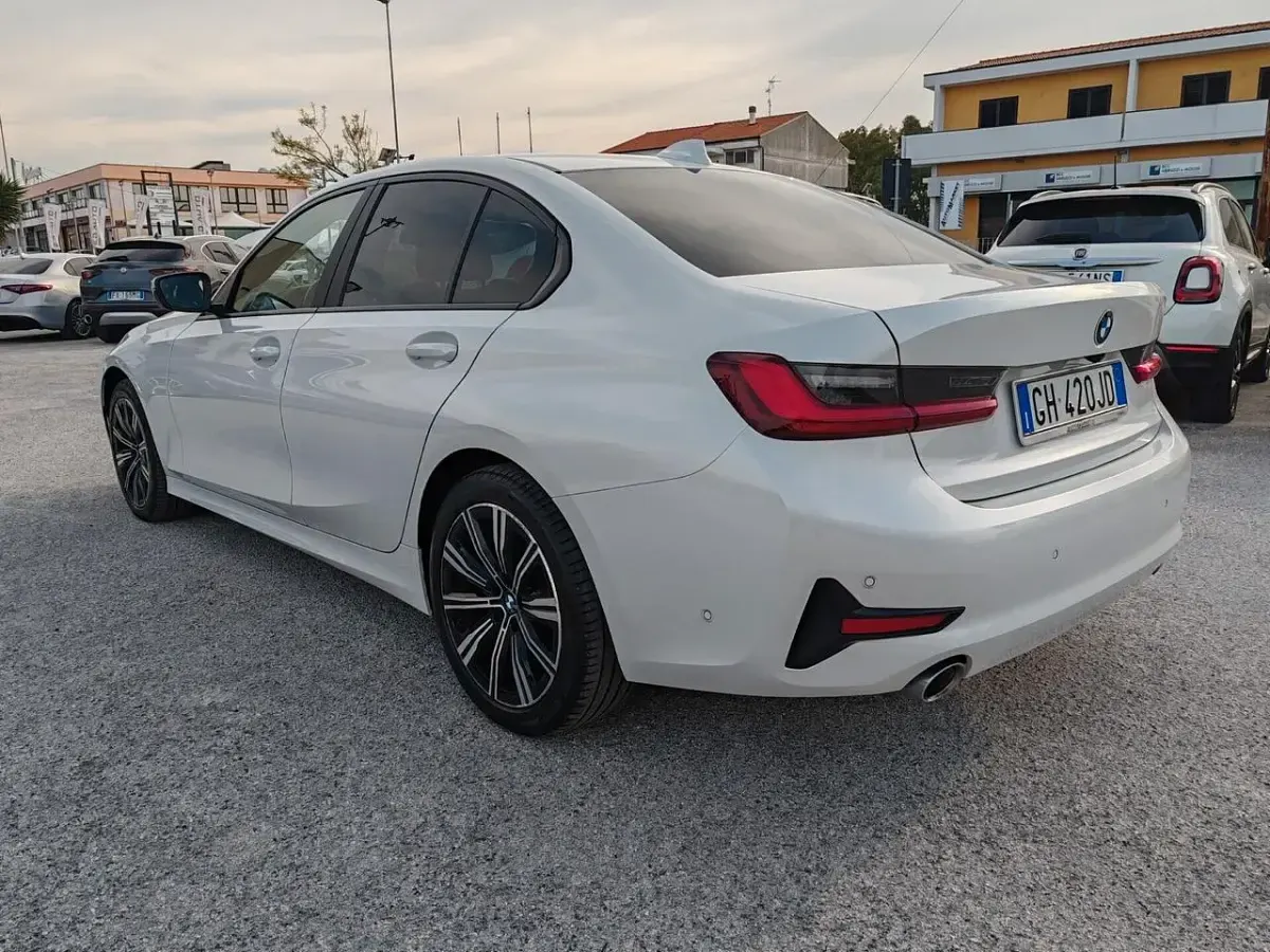 Usata BMW 320 Advantage 190 CV (139 kW) 2021 Bianco Berlina