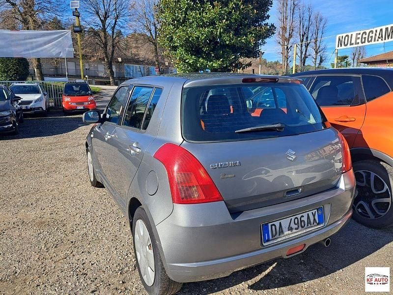 Usata Suzuki Swift GL 69 CV (50 kW) 2006 Argento Utilitaria