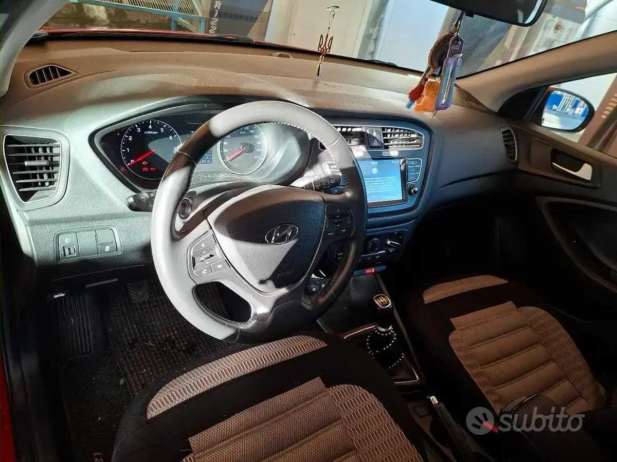 Usata Hyundai i20 75 CV (55 kW) 2020 Utilitaria