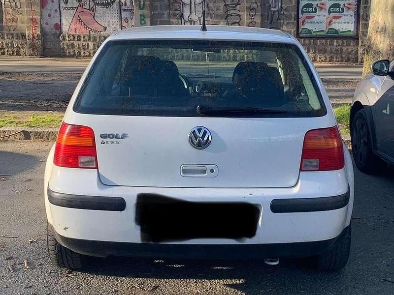 Usata VW Golf IV 75 CV (55 kW) 2001 Bianco Berlina