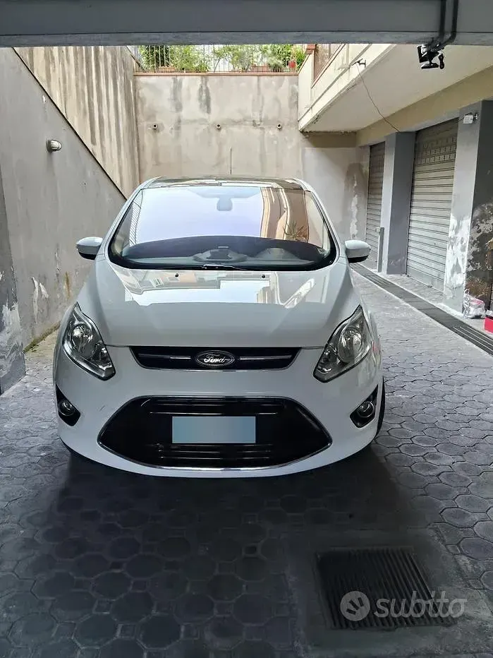 Usata Ford C-MAX Titanium 115 CV (84 kW) 2011 Bianco Monovolume