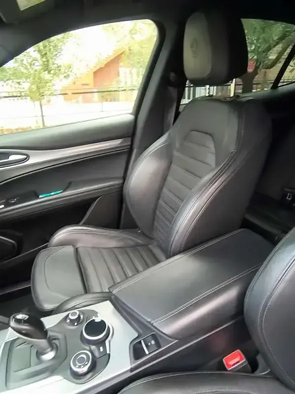 Usata Alfa Romeo Stelvio Business 160 CV (117 kW) 2019 Bianco SUV