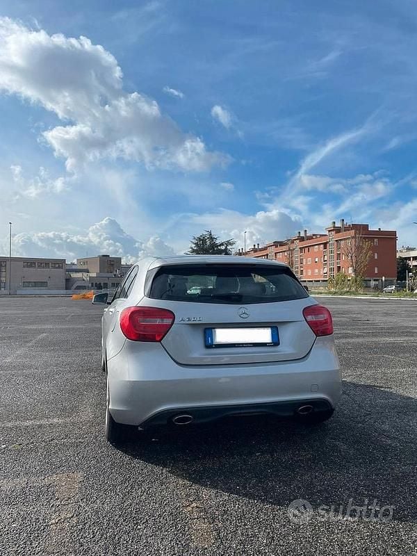 Usata Mercedes A200 156 CV (114 kW) 2015 Grigio Berlina