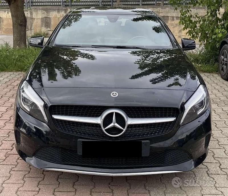 Usata Mercedes A180 Edition 109 CV (80 kW) 2017 Nero Berlina