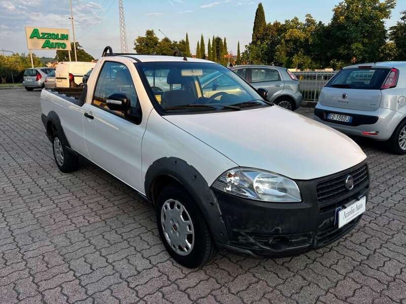 Bianco Usata 2014 Fiat Strada Pick-up | 13.800 € (Molto cara) - Immagine 1/4