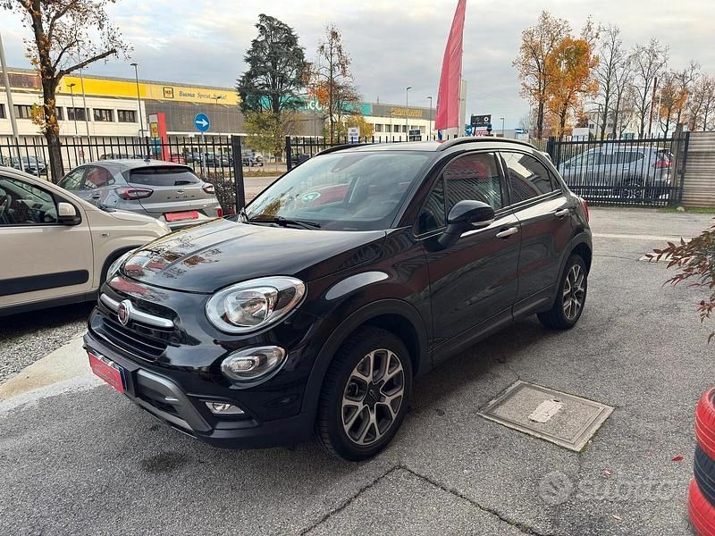 Usata Fiat 500X Cross 140 CV (102 kW) 2016 Nero SUV