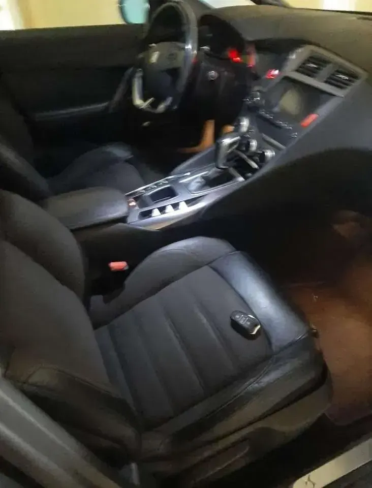 Usado DS Automobiles DS5 So Chic 116 CV (85 kW) 2016 Blanco Utilitario
