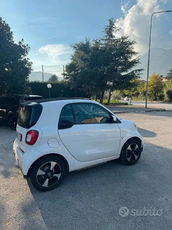 Usata Smart ForTwo Electric Drive 41 kW (56 CV) 2020 Bianco Berlina