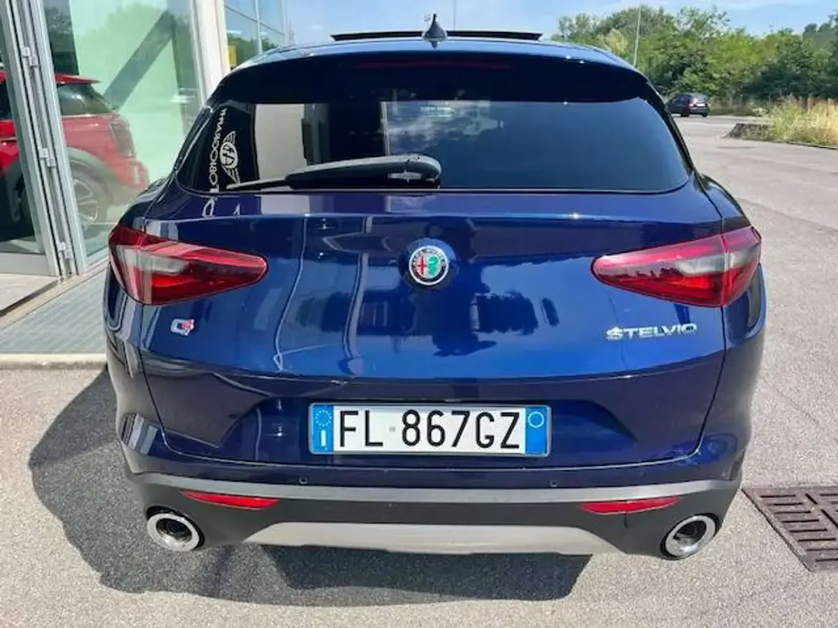 Usata Alfa Romeo Stelvio Super 209 CV (153 kW) 2017 Montecarlo SUV