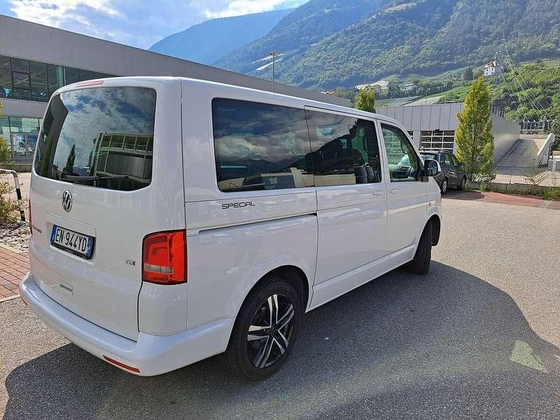 Usata VW Multivan Startline 140 CV (102 kW) 2013 Furgone