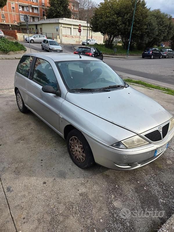 Usata Lancia Ypsilon 2001 Grigio Utilitaria