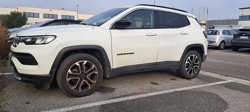Usata Jeep Compass 131 CV (96 kW) 2024 Bianco SUV
