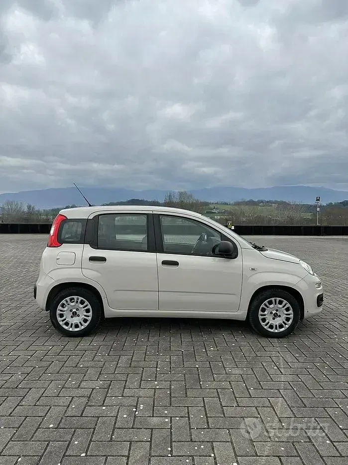 Usata Fiat Panda Easy 69 CV (50 kW) 2017 Bianco Utilitaria