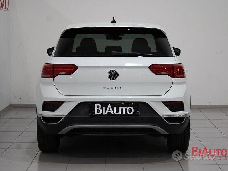 Usata VW T-Roc Style 110 CV (80 kW) 2022 Bianco SUV