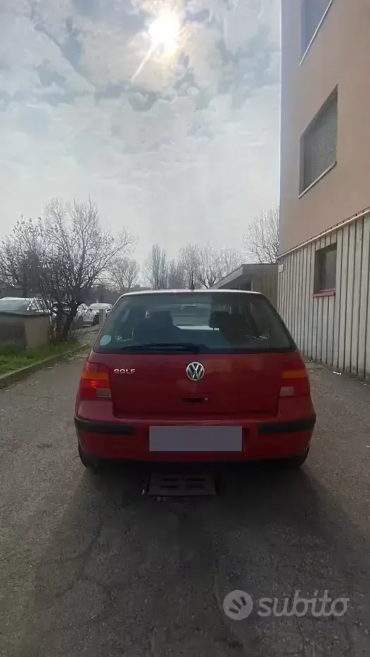 Usata VW Golf IV 75 CV (55 kW) 2000 Rosso Berlina