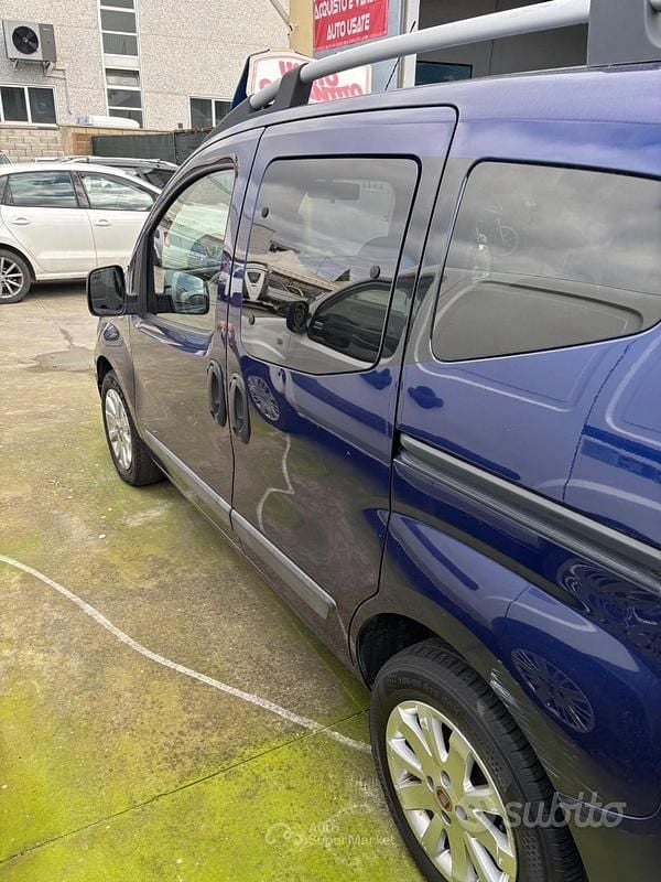 Usata Fiat Qubo Dynamic 95 CV (69 kW) 2015 Blu Monovolume