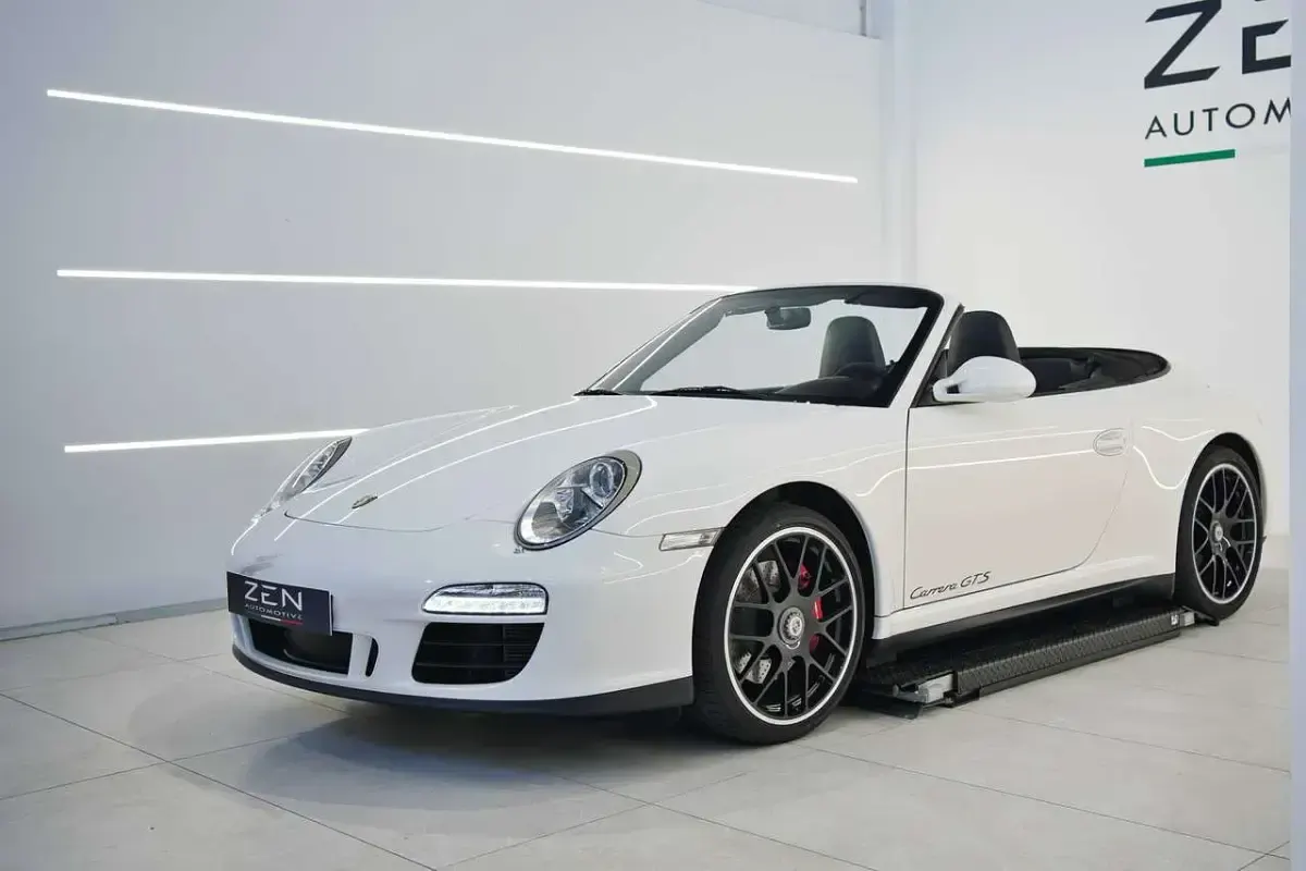 Usata Porsche 911 Carrera GTS 408 CV (300 kW) 2011 Bianco Cabrio