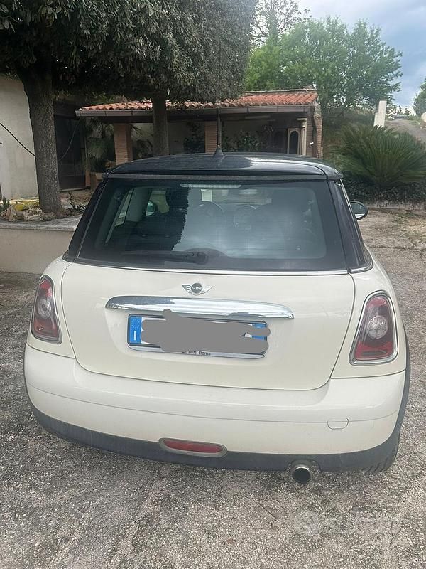 Begagnad Mini Cooper 95 HK (69 kW) 2009 Halvkombi