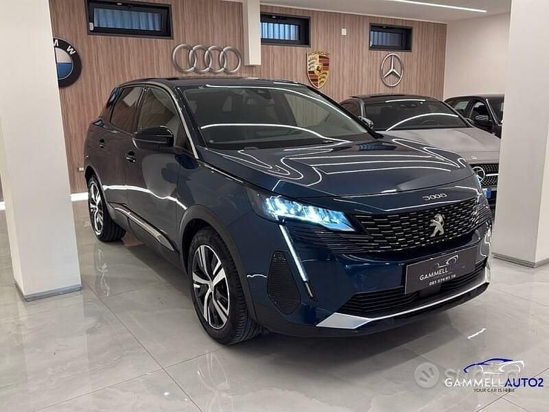 Usata Peugeot 3008 Allure 131 CV (96 kW) 2022 Blu SUV