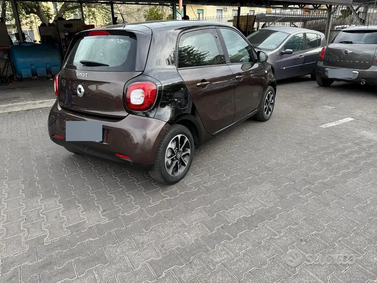 Usata Smart ForFour 90 CV (66 kW) 2019 Utilitaria