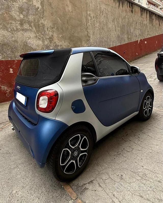 Usata Smart ForTwo Cabrio Exclusive 71 CV (52 kW) 2018 Blu Cabrio