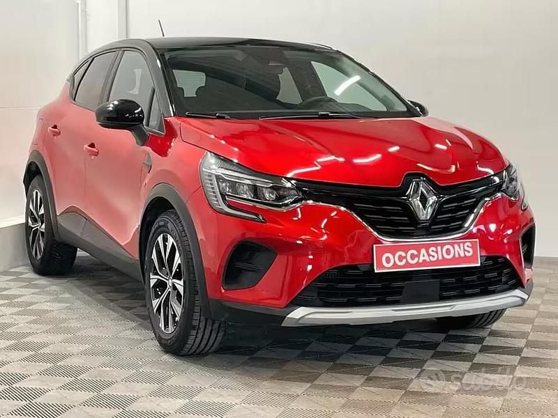Usata Renault Captur Equilibre 100 CV (73 kW) 2023 Rosso SUV
